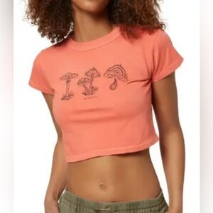 Orange cropped O’Neill shirt